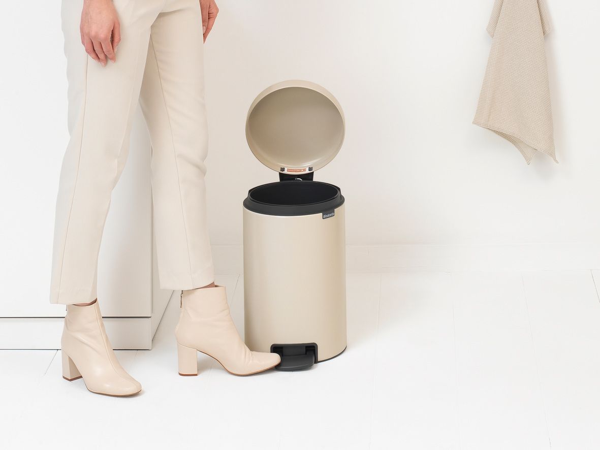 Brabantia NewIcon Treteimer, 12l, Soft Beige