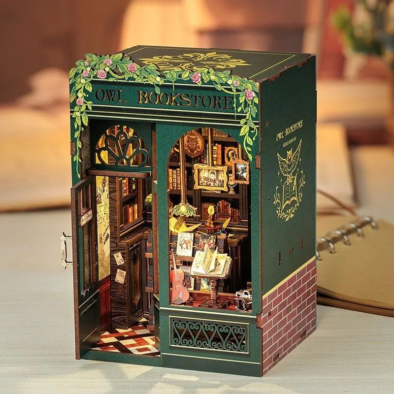 Sakami Merchandise GmbH Book Nook - Owl Bookstore - 17x11,5cm