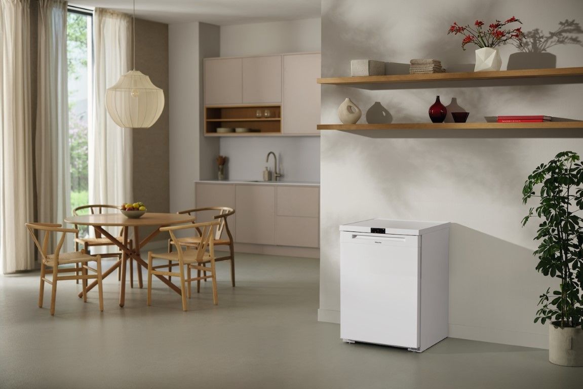 Miele F 4001 D weiß Stand-Gefrierschrank
