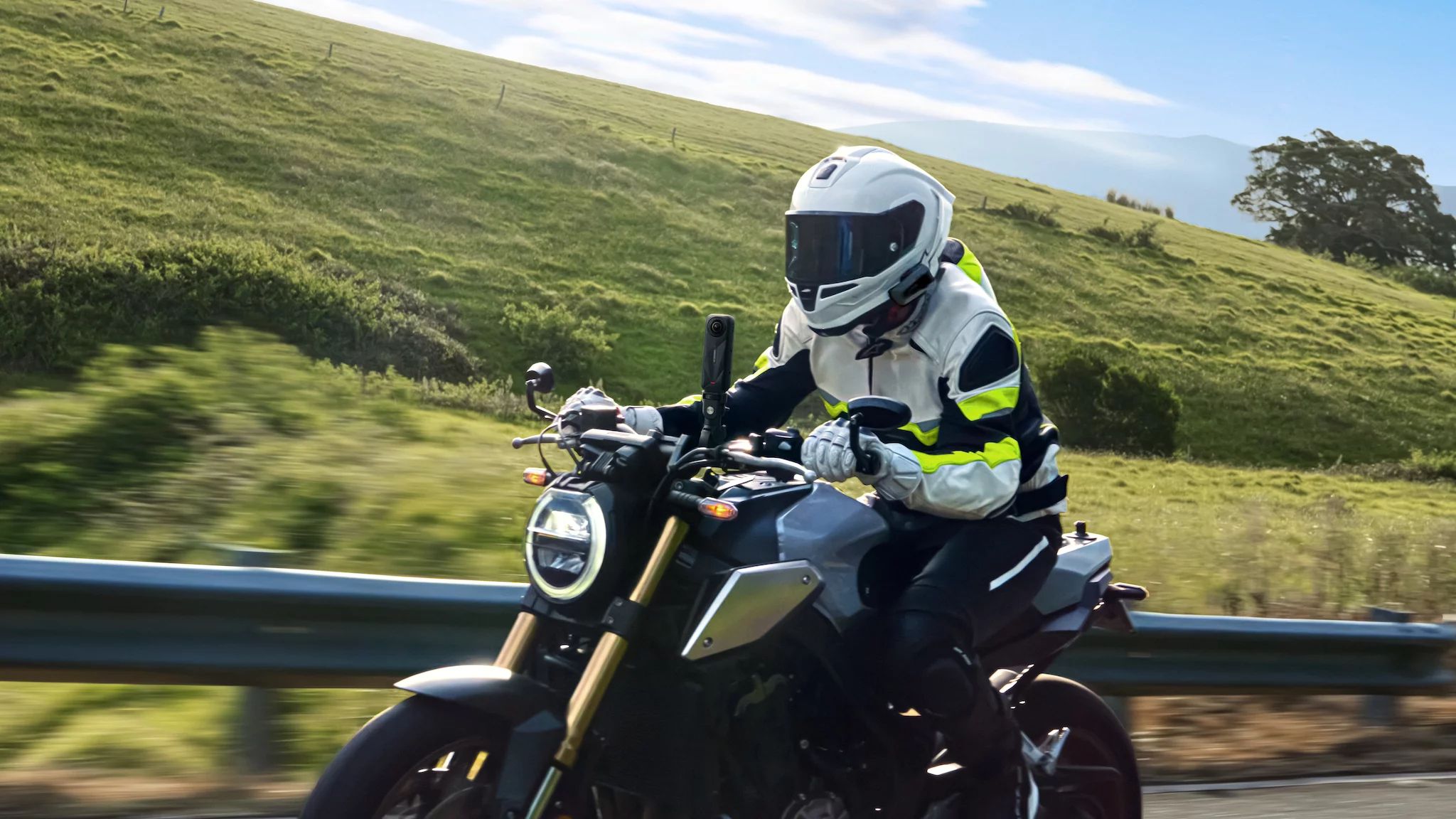 Insta360 X5 Motorrad Bundle 360° Action-Kamera Set für Helm & Bike