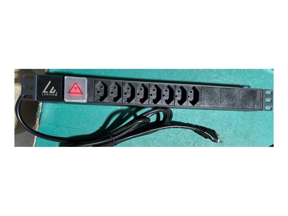 Lanview Steckdosenleiste (Rack - einbaufähig) - 10A - 1-phasig - Eingabe, Eingang Typ J - Ausgangsanschlüsse: 8 (Typ J)