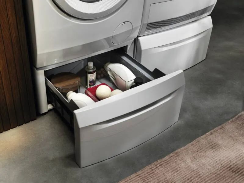 AEG M1WYHPE3 Unterbausockel mit Schublade