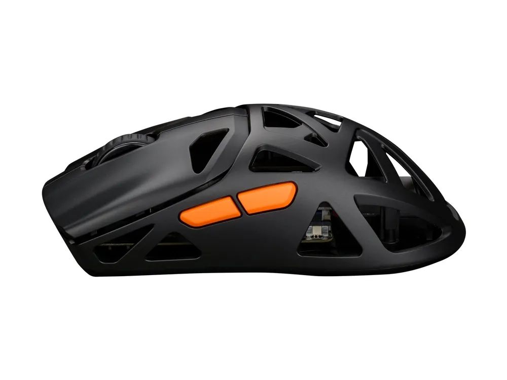 Deltaco GAMING DM370 - Maus - ultra-leicht - optisch - kabellos, kabelgebunden - 2.4 GHz, USB-C, Bluetooth 5.4 - kabelloser Empfänger (USB)
