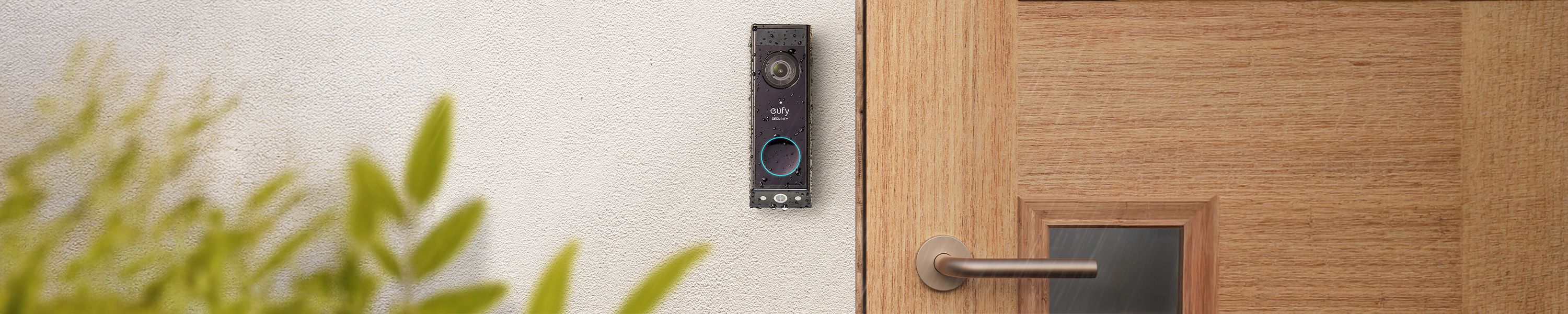 Eufy Video-Türklingel mit Kamera an einer modernen Haustür für intelligente Eingangskontrolle