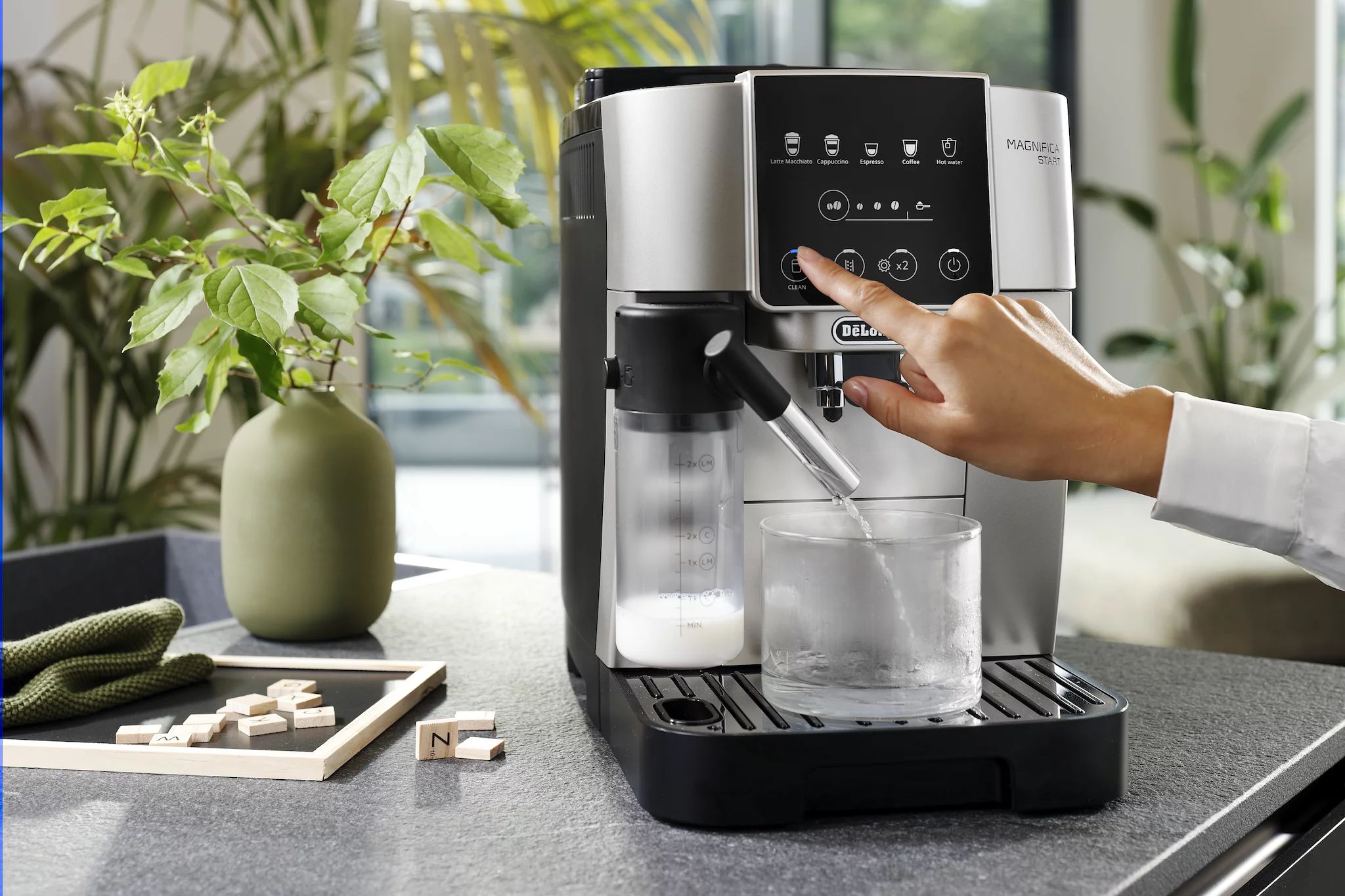 De'Longhi Magnifica Start Milk ECAM220.80.SB
