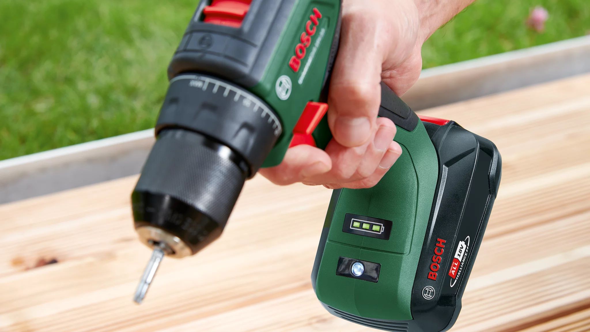 Bosch UniversalImpact 18V-60