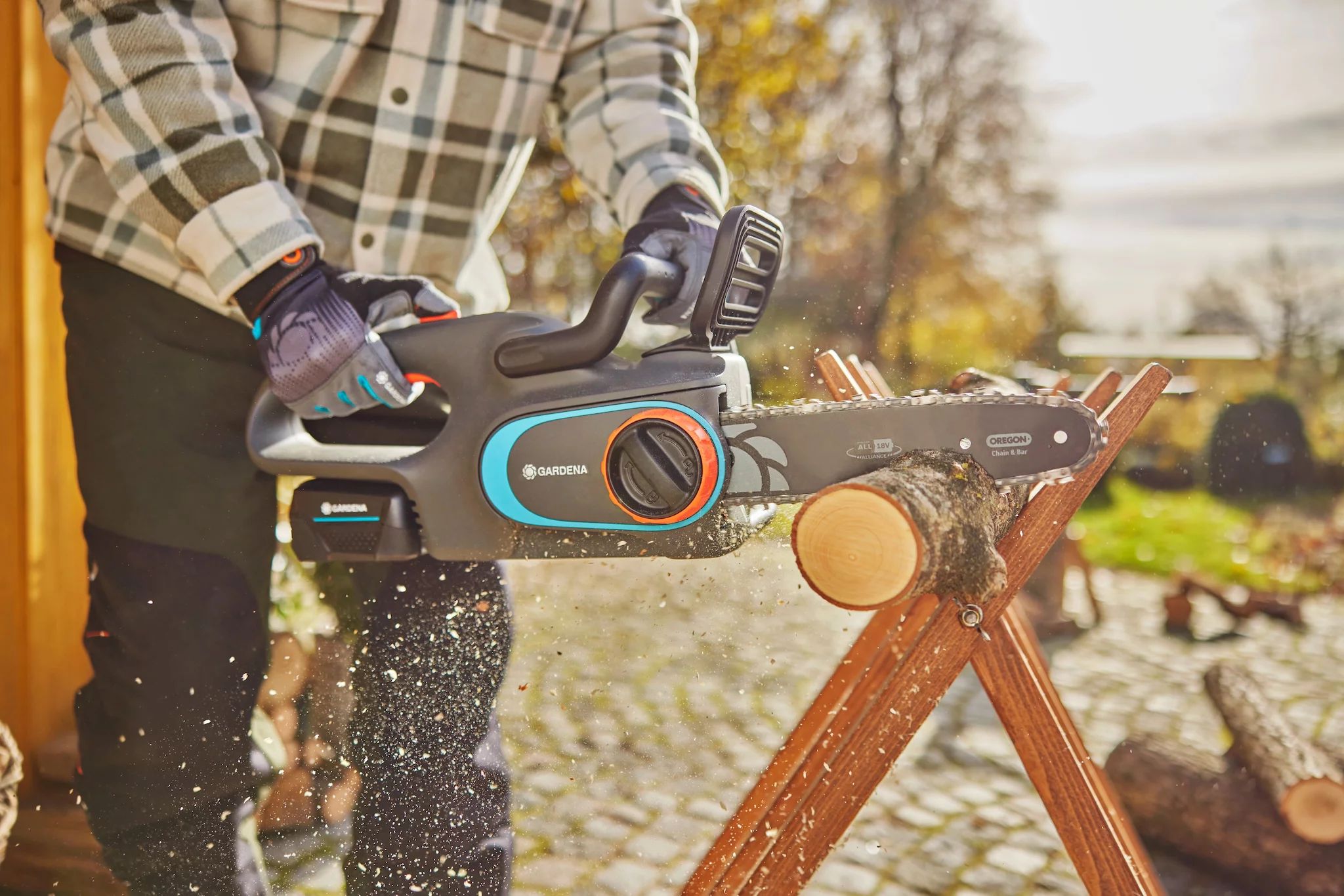 Gardena Akku-Kettensäge PowerSaw 250/18V P4A solo