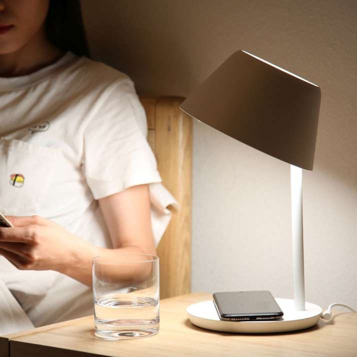 Yeelight Smart Wireless Chrg BedsideLamp