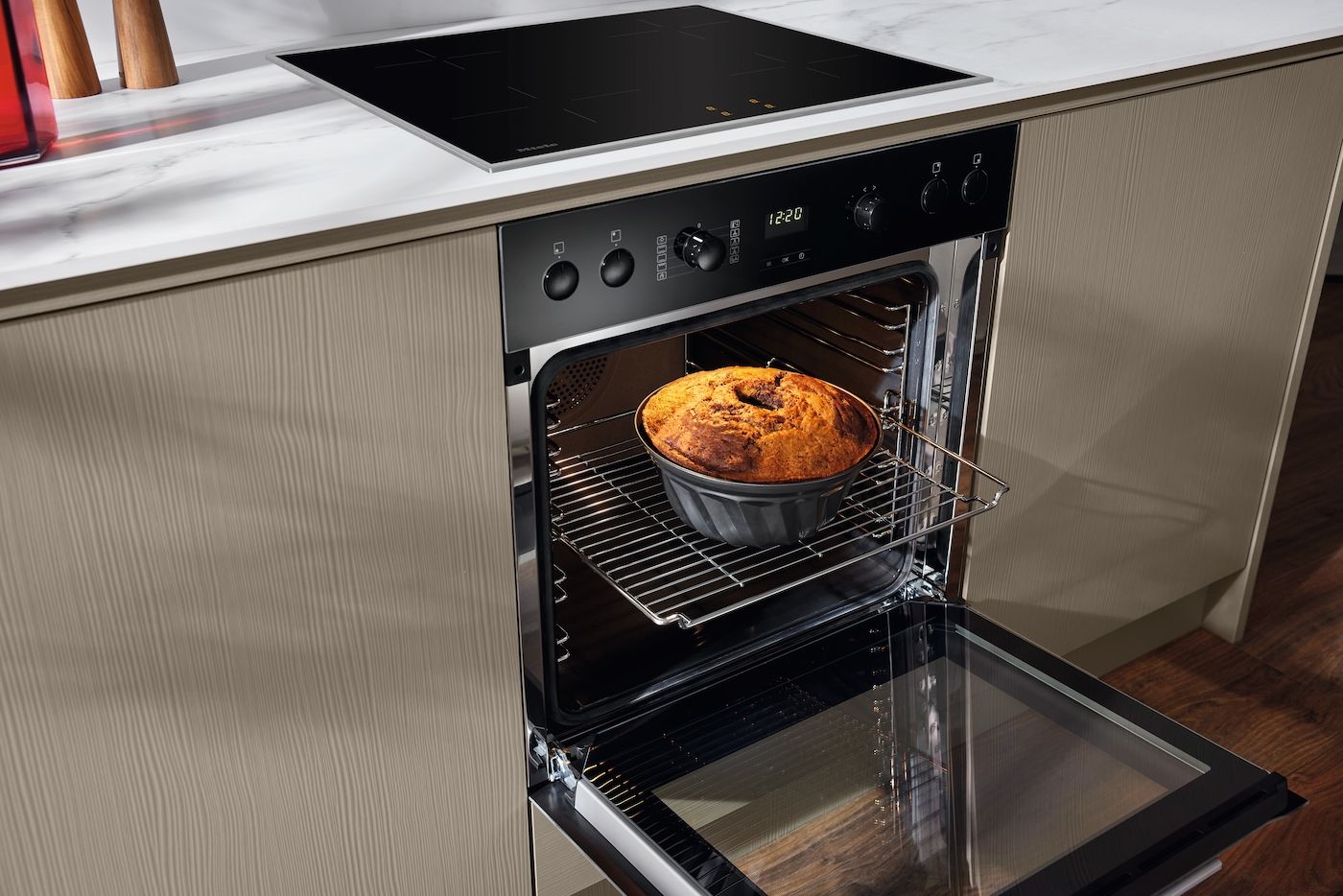 Miele Einbau-Herd H 2455 IP Obsidianschwarz