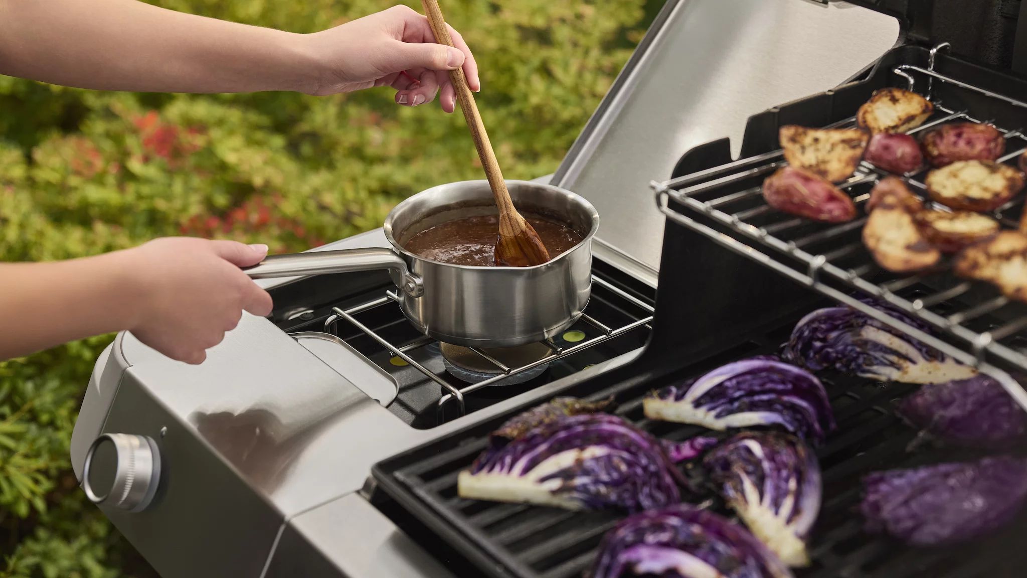 Weber GENESIS E-335W