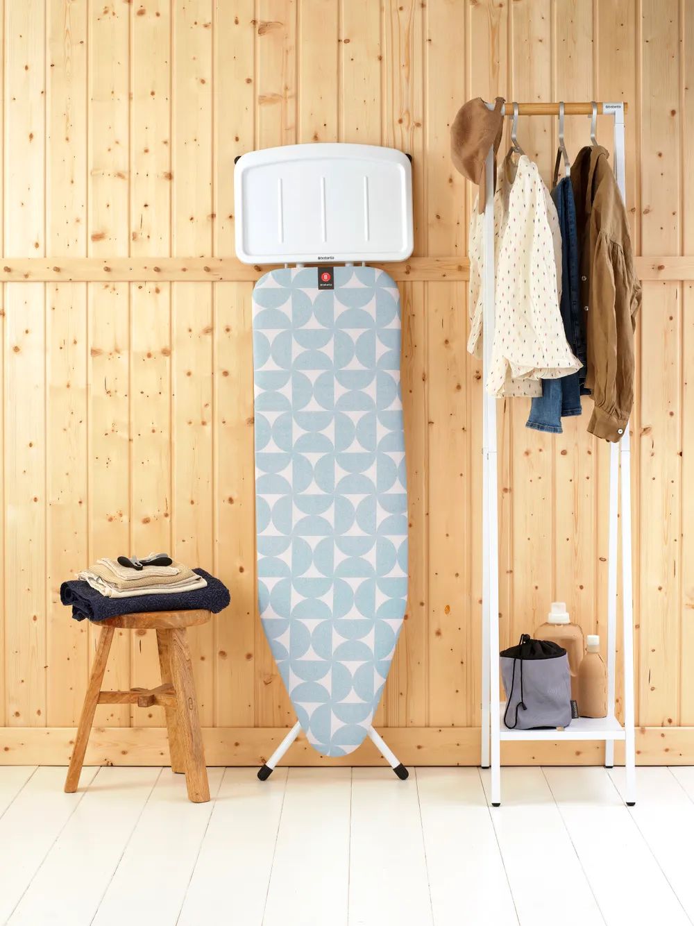Brabantia Bügeltisch B, 124x38cm, Dst-Ablage Solid - Fresh Breeze