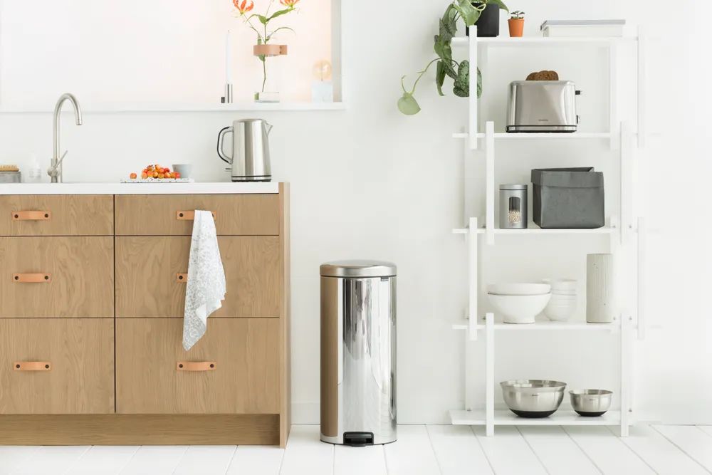 Brabantia NewIcon Treteimer, 30L - Brilliant Steel