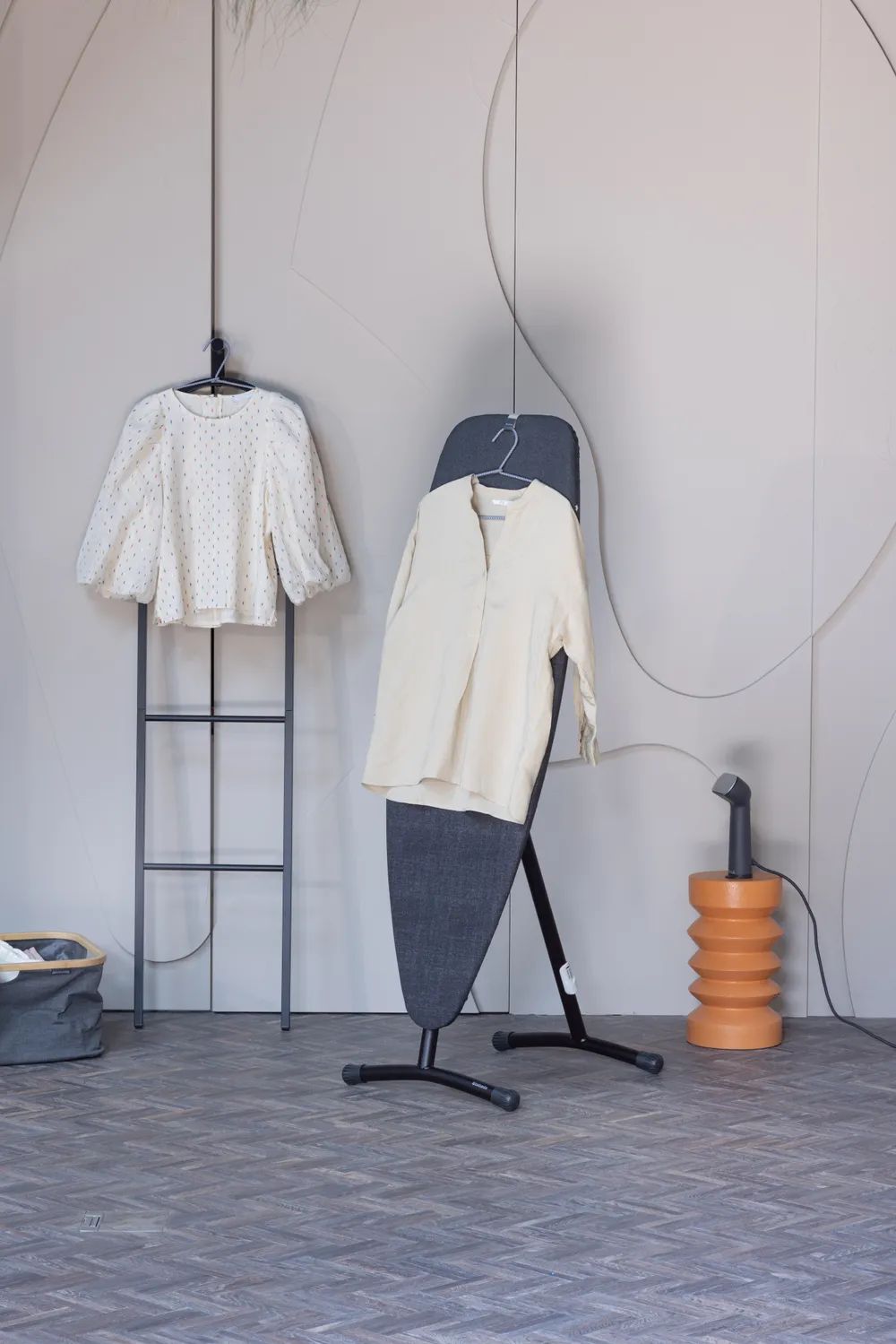 Brabantia Dampf- & Bügelbrett D, 135 x 45 cm, HRPZ - Denim Black