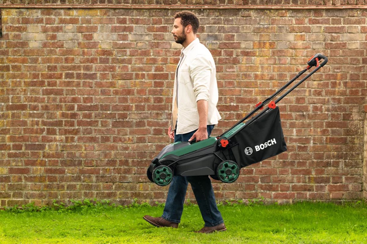 Bosch Rotak 18V2-38 Akku-Rasenmäher Kit