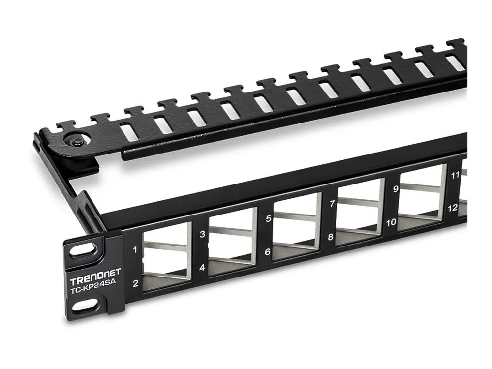 TRENDnet TC-KP24SA - Patch Panel - abgewinkeltes geschirmtes Keystone-Patchpanel - Rack montierbar - CAT 6a - Schwarz - 1U - 48.3 cm (19")