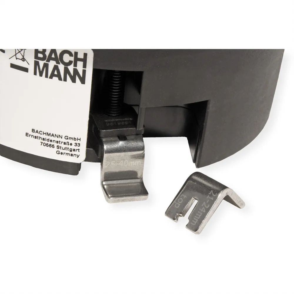 BACHMANN TWIST 2 1xUTE 1xUSB A/C 22W 2,0m AEH RAL9005 30GE rund