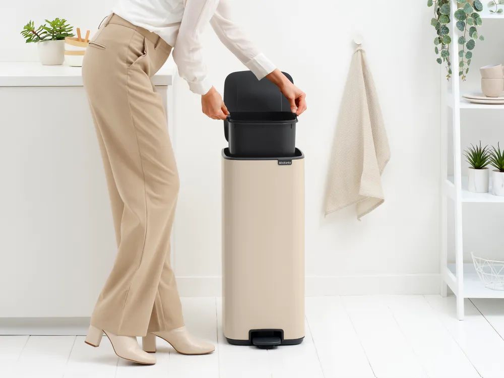 Brabantia Bo Treteimer, 30L - Soft Beige