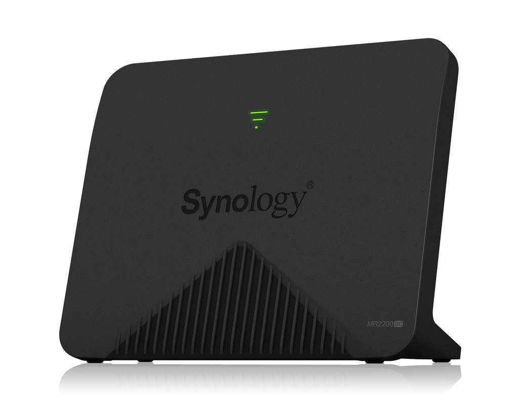 Synology MR2200AC - Wireless Router 1GbE - Wi-Fi 5