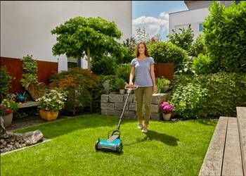 Gardena Akku-Rasenmäher HandyMower 22/18V P4A solo