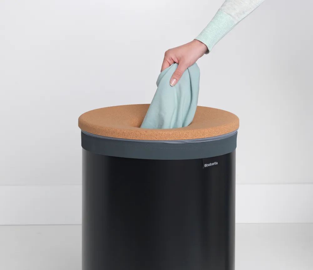 Brabantia Wäschebox 60L, Korkdeckel - Matt Black