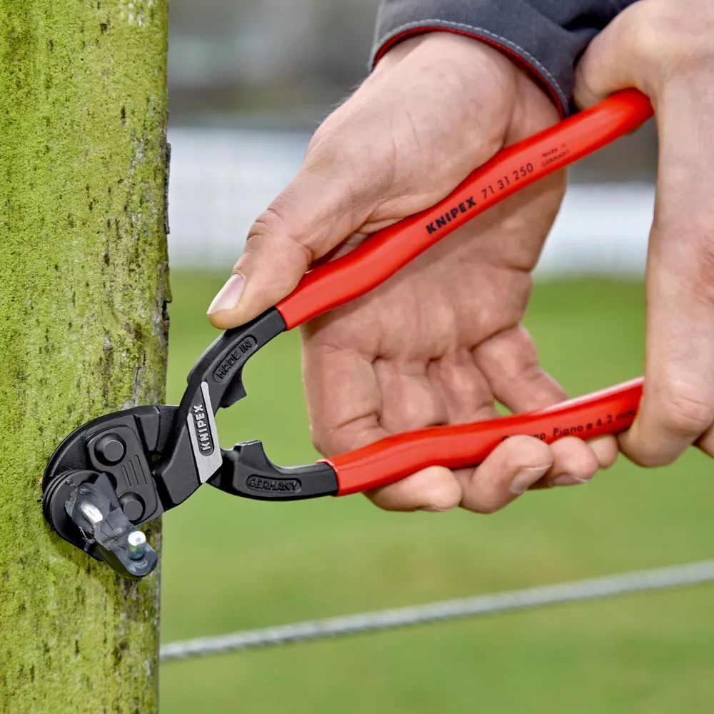 KNIPEX CoBolt® XL Kompakt-Bolzenschneider mit Kunststoff überzogen schwarz atramentiert 250 mm