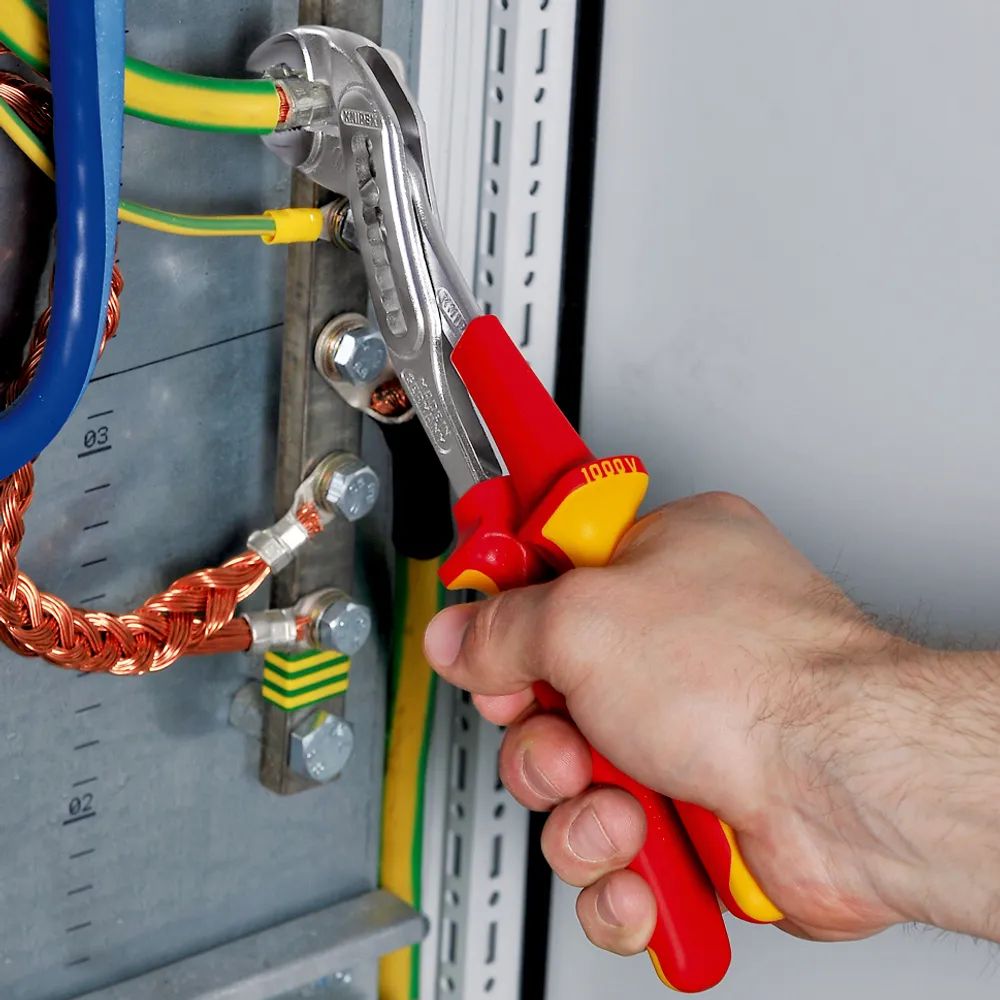 KNIPEX Alligator® Wasserpumpenzange tauchisoliert, VDE-geprüft verchromt 250 mm