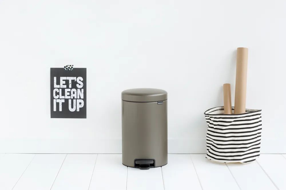 Brabantia NewIcon Treteimer, 12L - Platinum