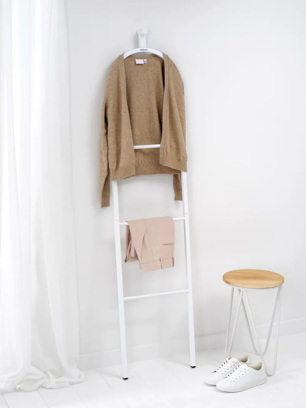 Brabantia Linn Dressboy - White