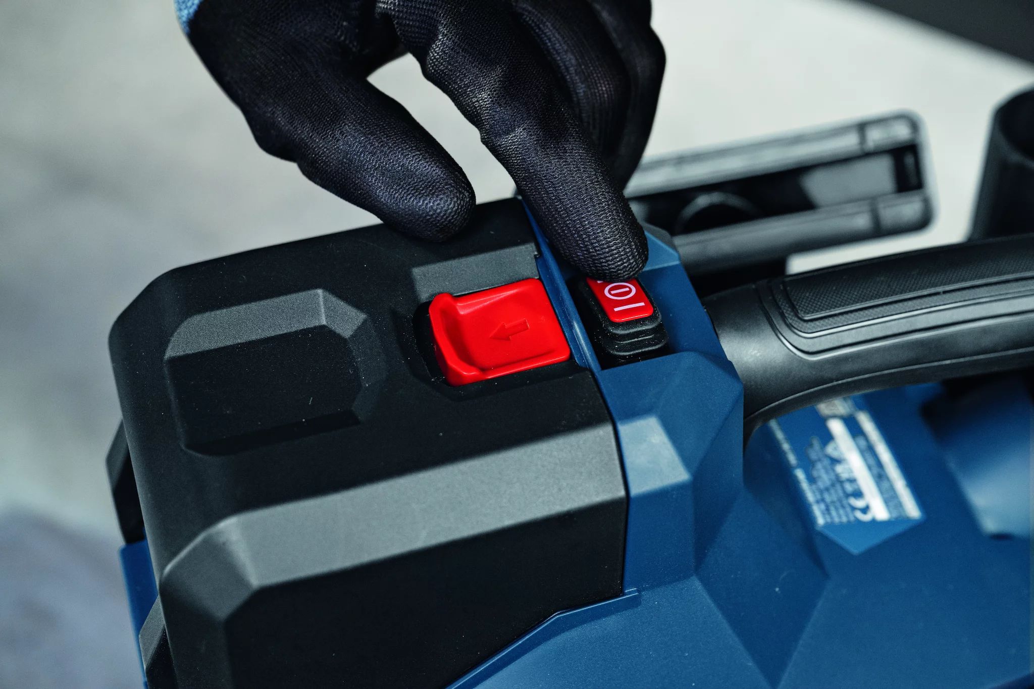 Bosch GAS18V-6LS Akku-Staubsauger inkl. Zubehör